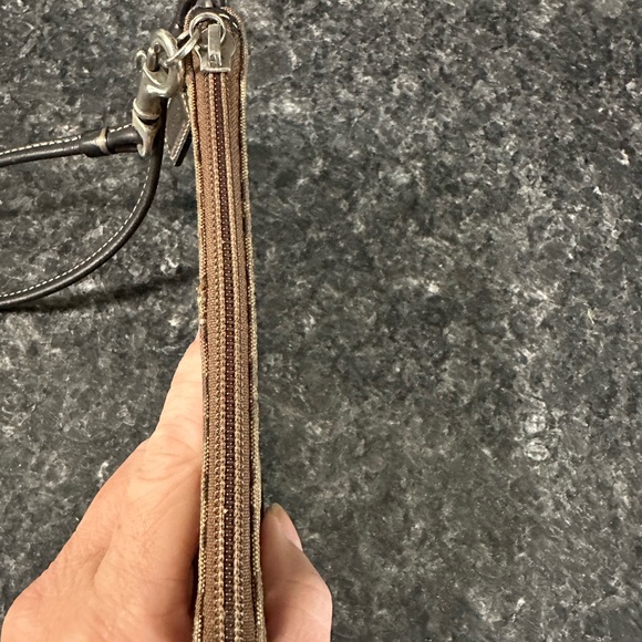 Coach Signature Canvas Coin Purse Wristlet Front Pocket Top Zipper Brown - Picture 6 of 9